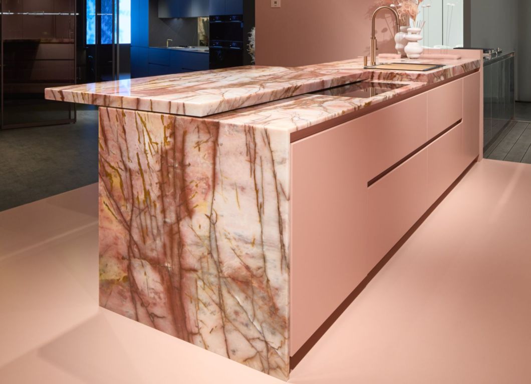 Perché scegliere una cucina dai toni caldi del rosa